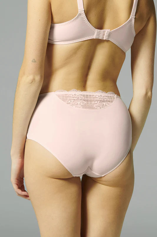 Simone Pérèle - Reve Full Brief