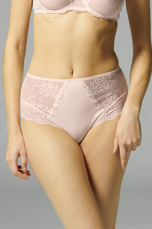 Simone Pérèle - Reve Full Brief