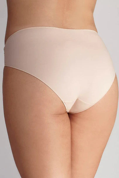 Simone Pérèle -  Andora Brief
