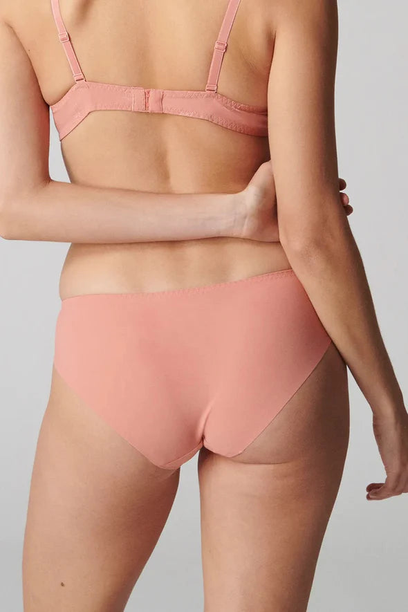 Simone Pere - Wish Brief