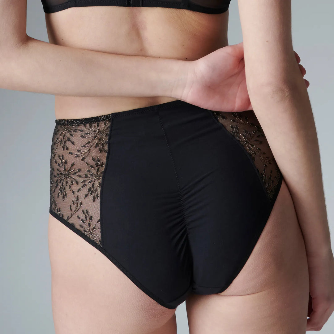 Simone Pérèle - Singuliere Full Brief