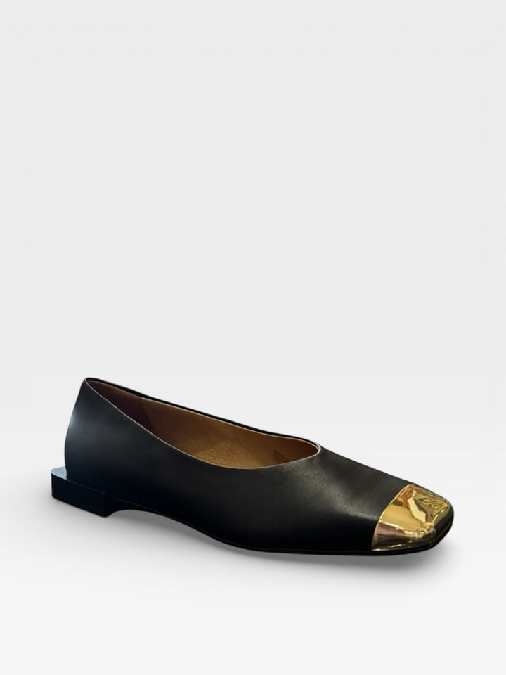 Angel Alarcon - Leather Flat with gold Toe