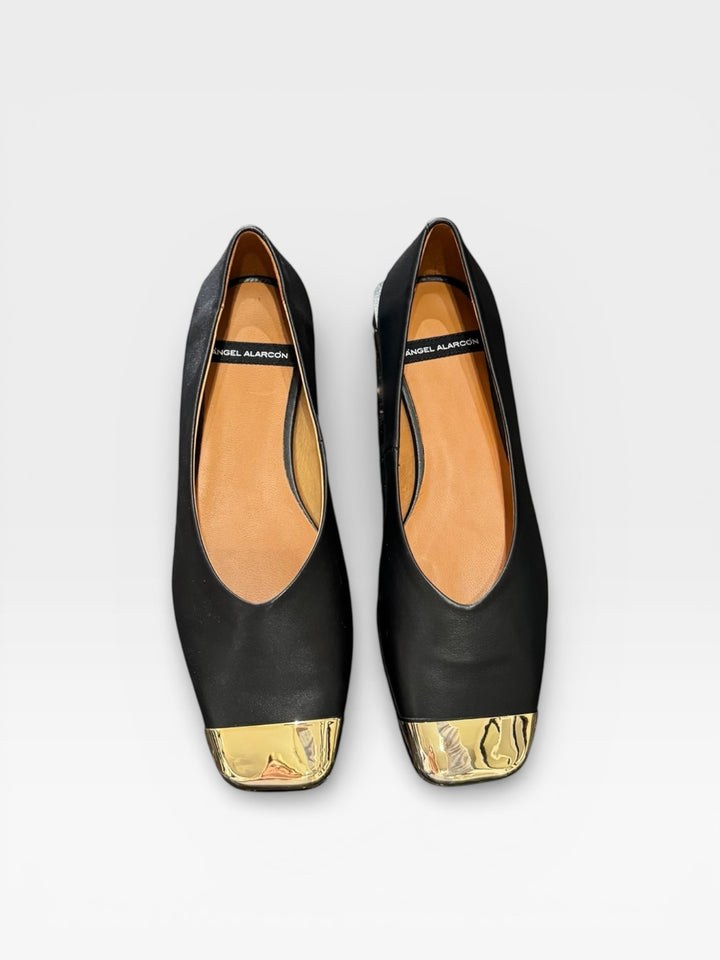 Angel Alarcon - Leather Flat with gold Toe