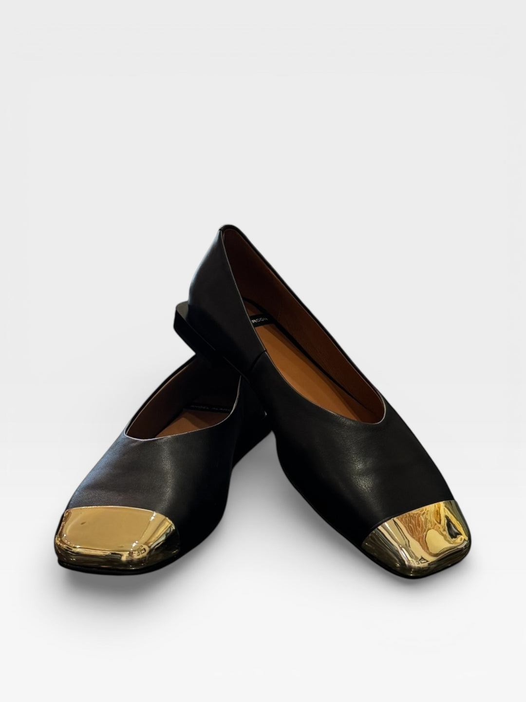 Angel Alarcon - Leather Flat with gold Toe