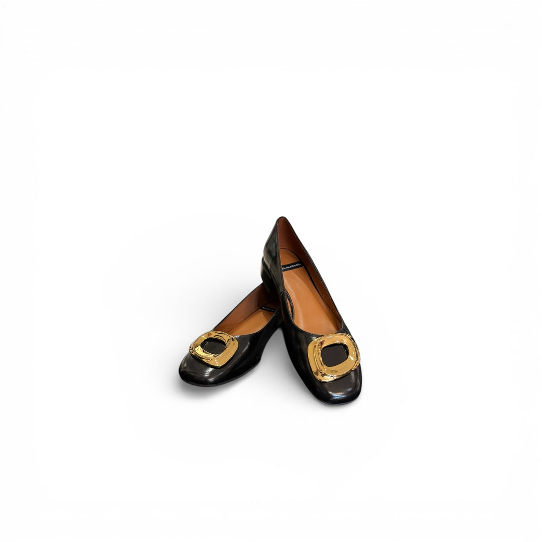 Angel Alarcon - Black Flat with Gold Detail
