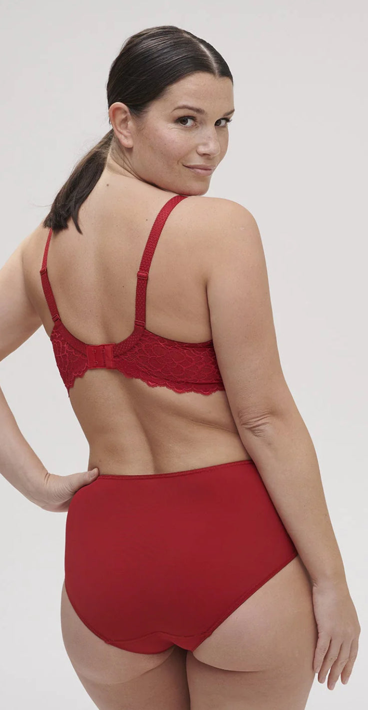 Simone Pérèle - Caresse Deep Brief