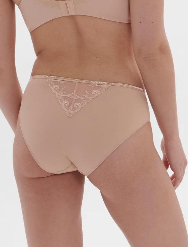 Simone Pérèle -  Andora Retro Brief