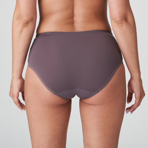 Prima Donna - Orlando Full Brief