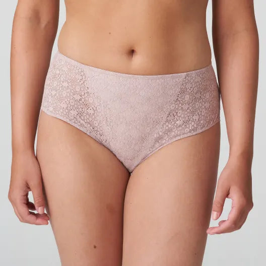 Prima Donna Twist - Epirus Full Brief